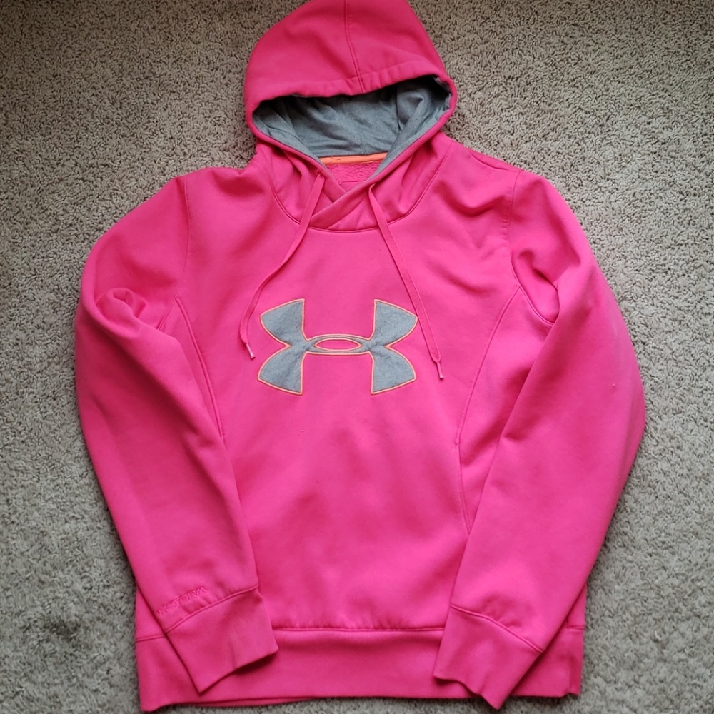 Womens UA hooded sweatshirt